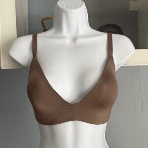 SKIMS Wireless Form T-Shirt Demi Bra in Umber Brown Size 32DDD